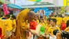 HỘI PHẬT GIÁO VIỆT NAM CÙNG ĐOÀN THIỆN NGUYỆN TRAO QUÀ CHO HS